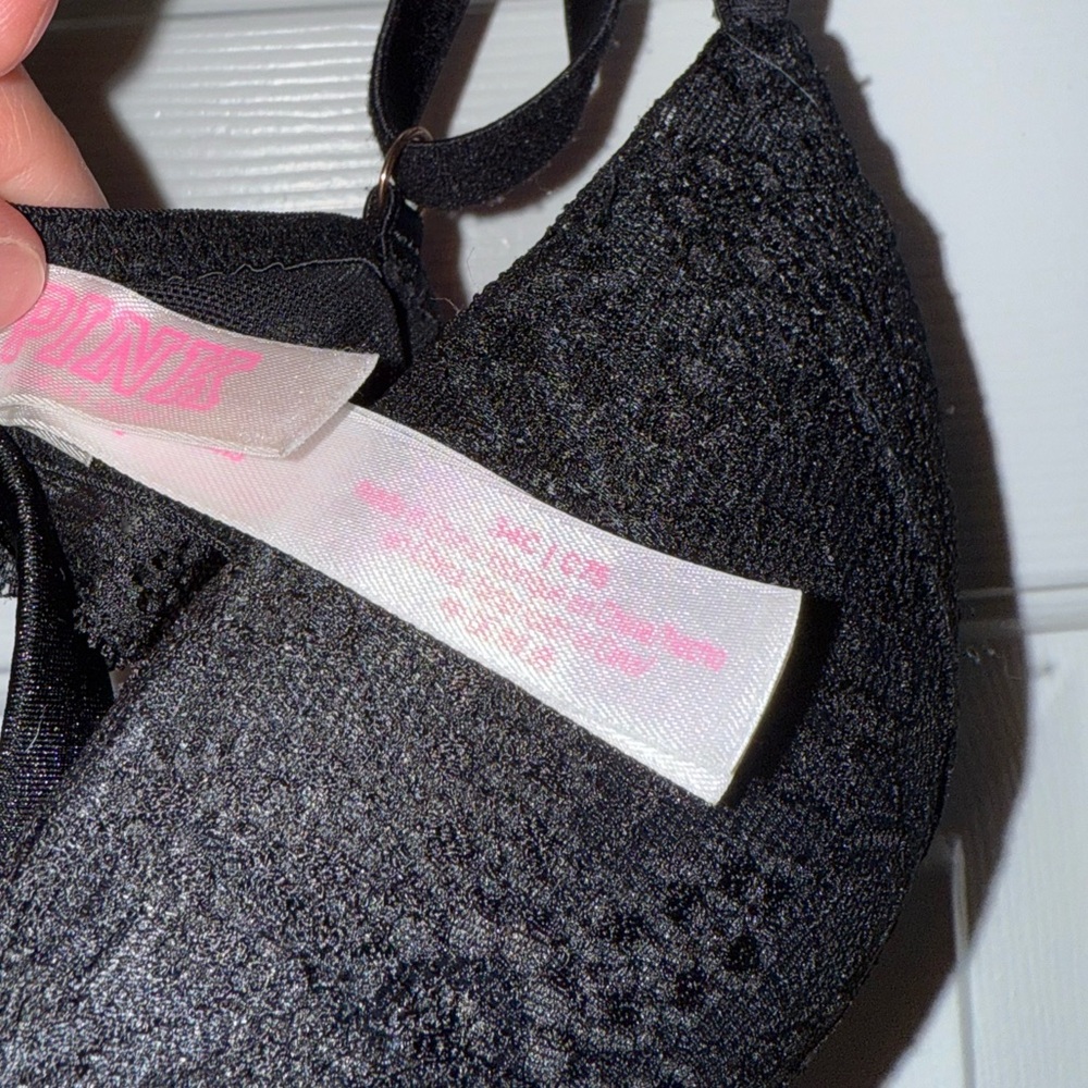 PINK Victoria's Secret Black Lace Criss Cross Detail Bra 34C - Picture 2 of 5